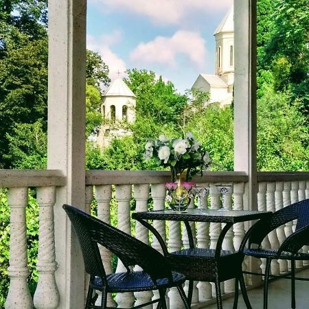 Guest House Ukimerioni Кутаїсі Екстер'єр фото