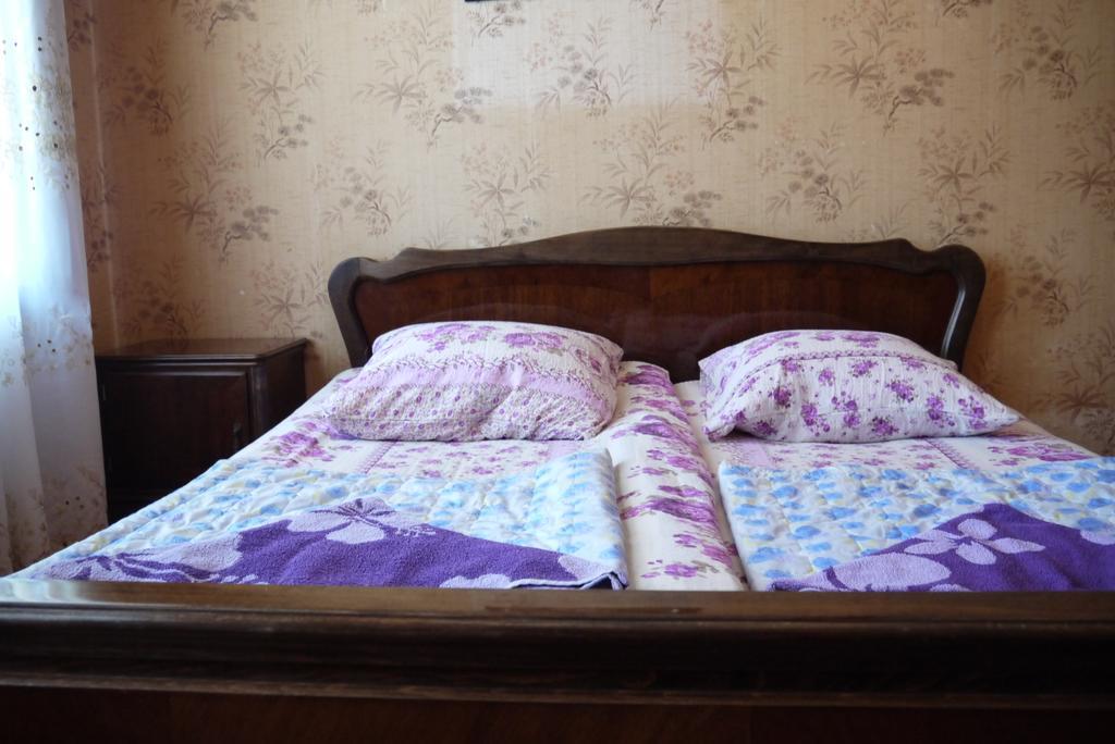 Guest House Ukimerioni Кутаїсі Екстер'єр фото