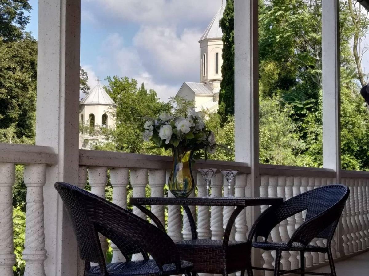 Guest House Ukimerioni Кутаїсі Екстер'єр фото